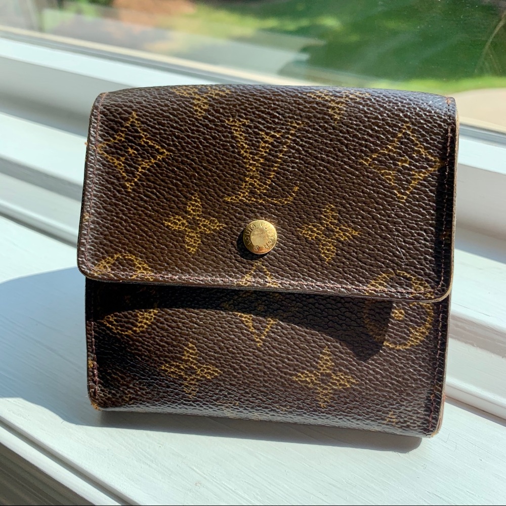 Authentic Vintage Louis Vuitton “Elise” Wallet